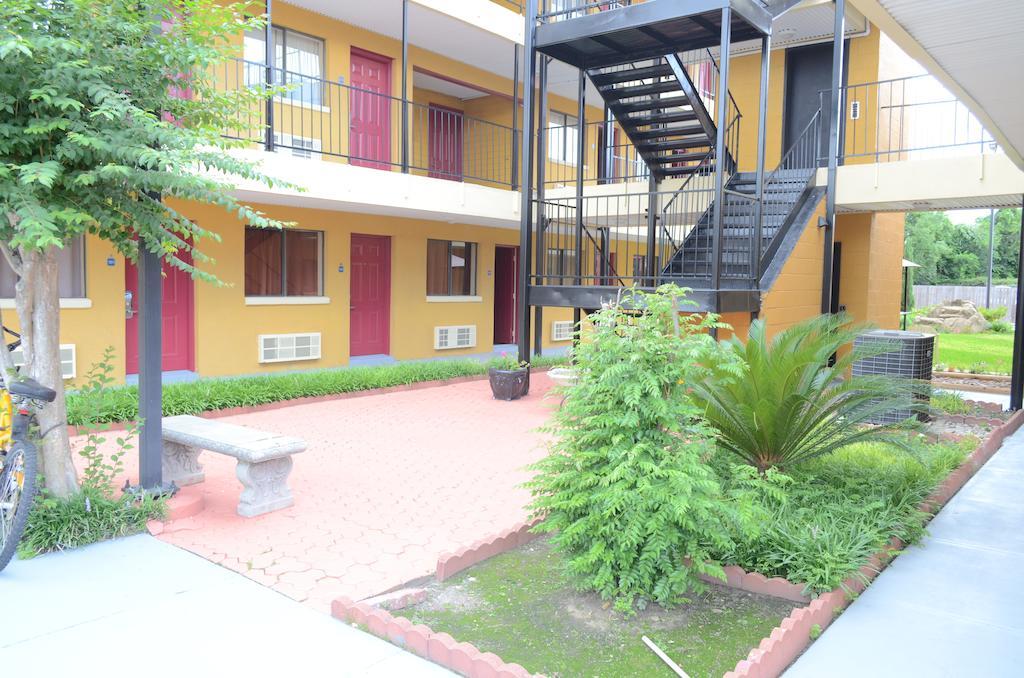 Addicks Bear Creek Inn المظهر الخارجي الصورة